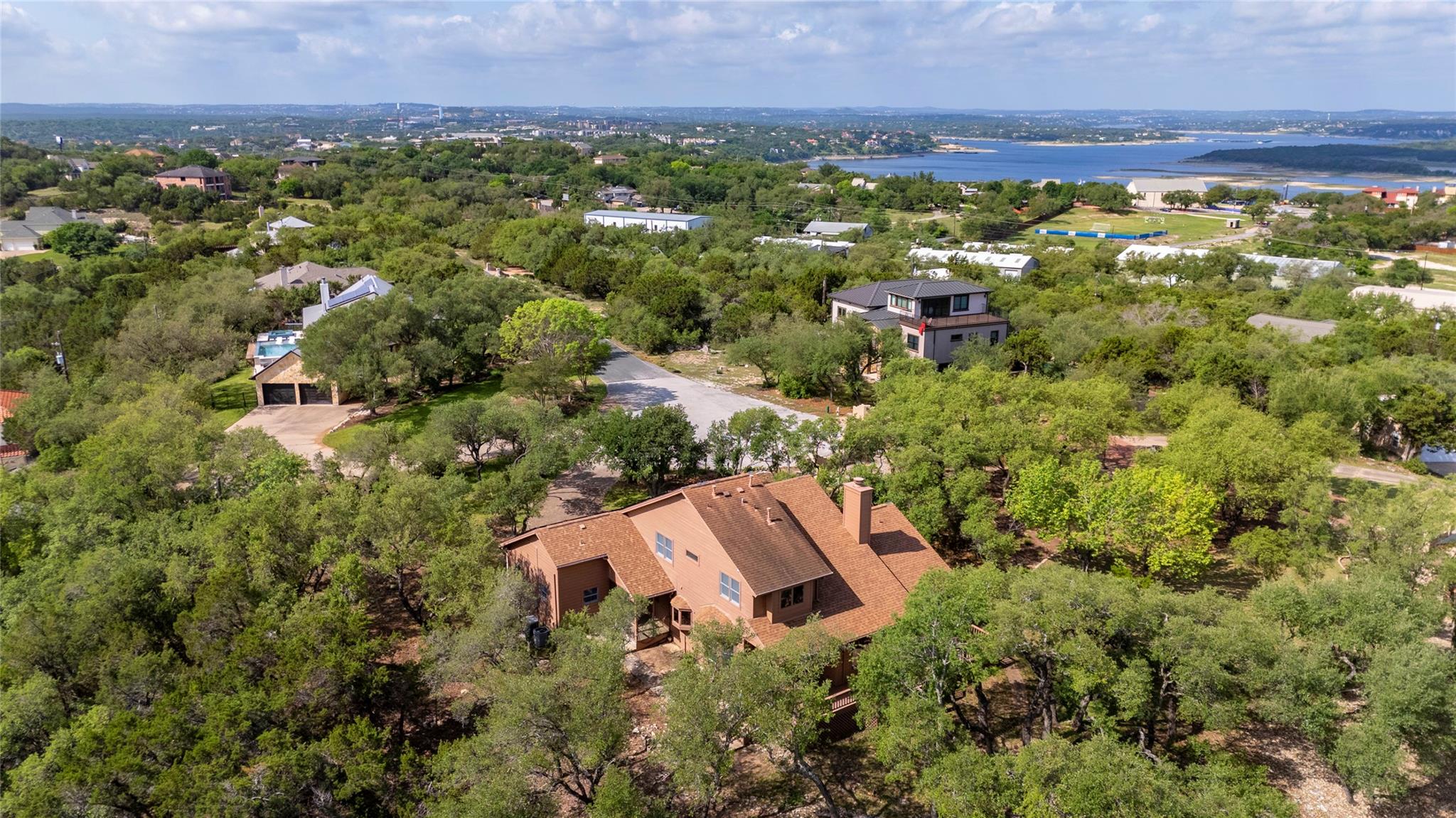 4505 Poteau CIR