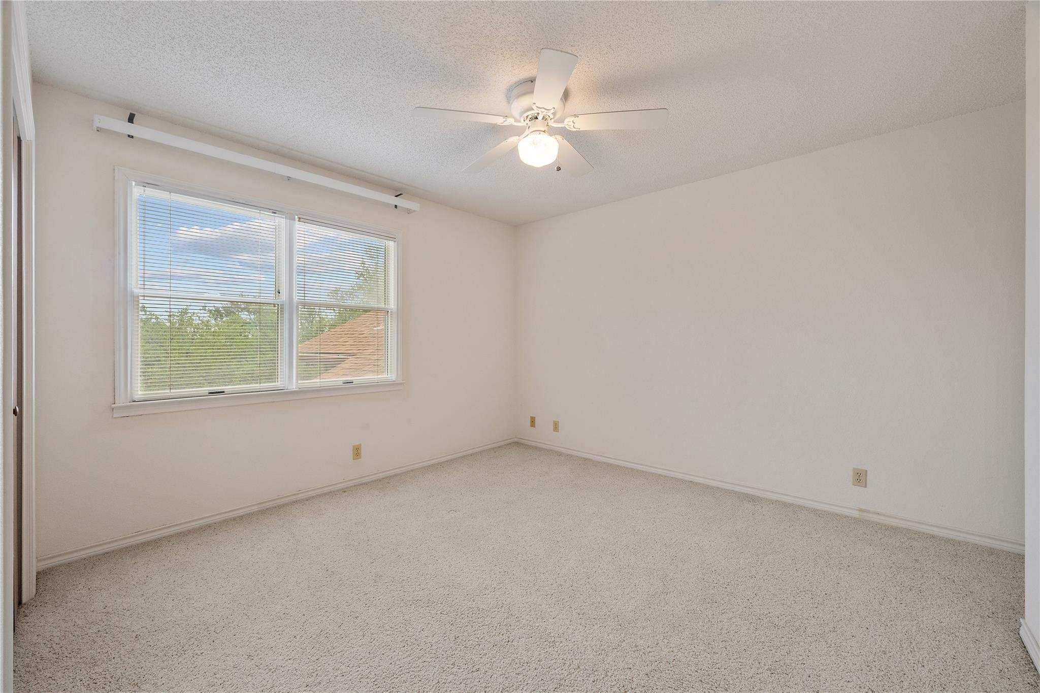 4505 Poteau CIR