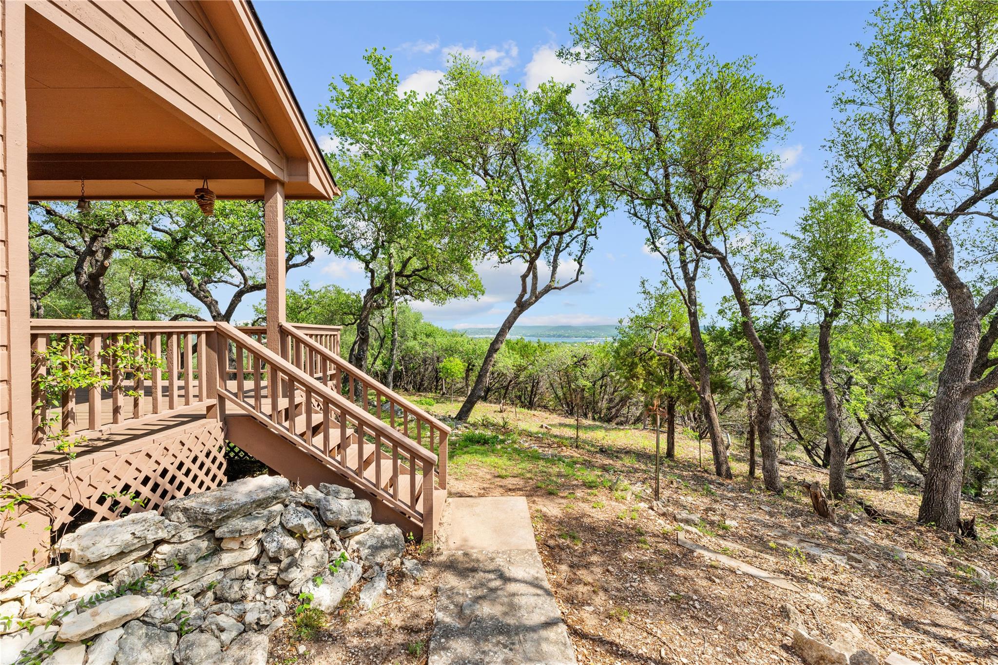 4505 Poteau CIR