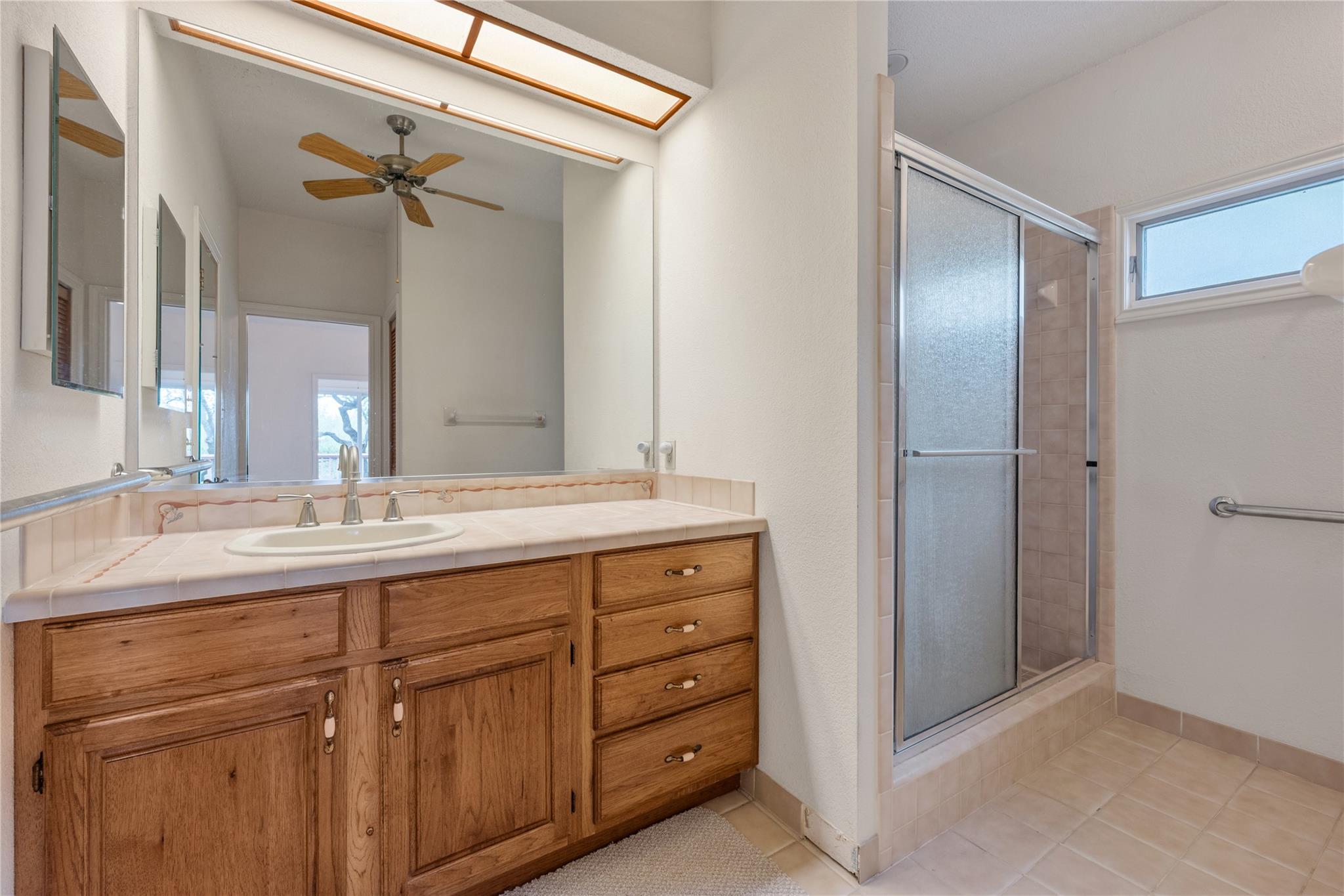 4505 Poteau CIR