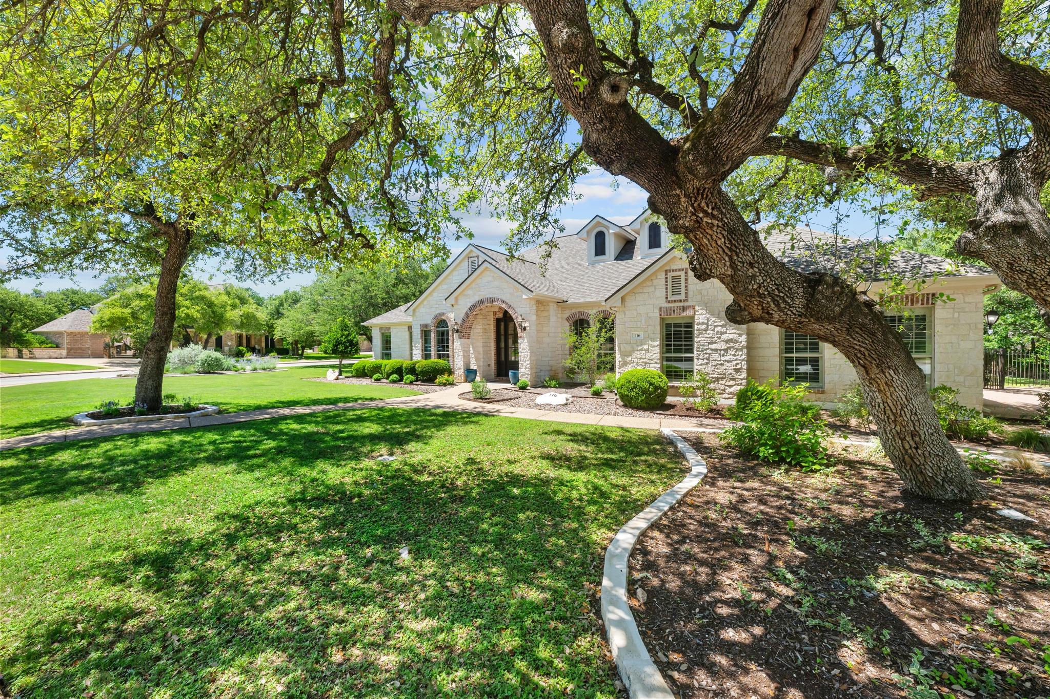 116 Woodall DR