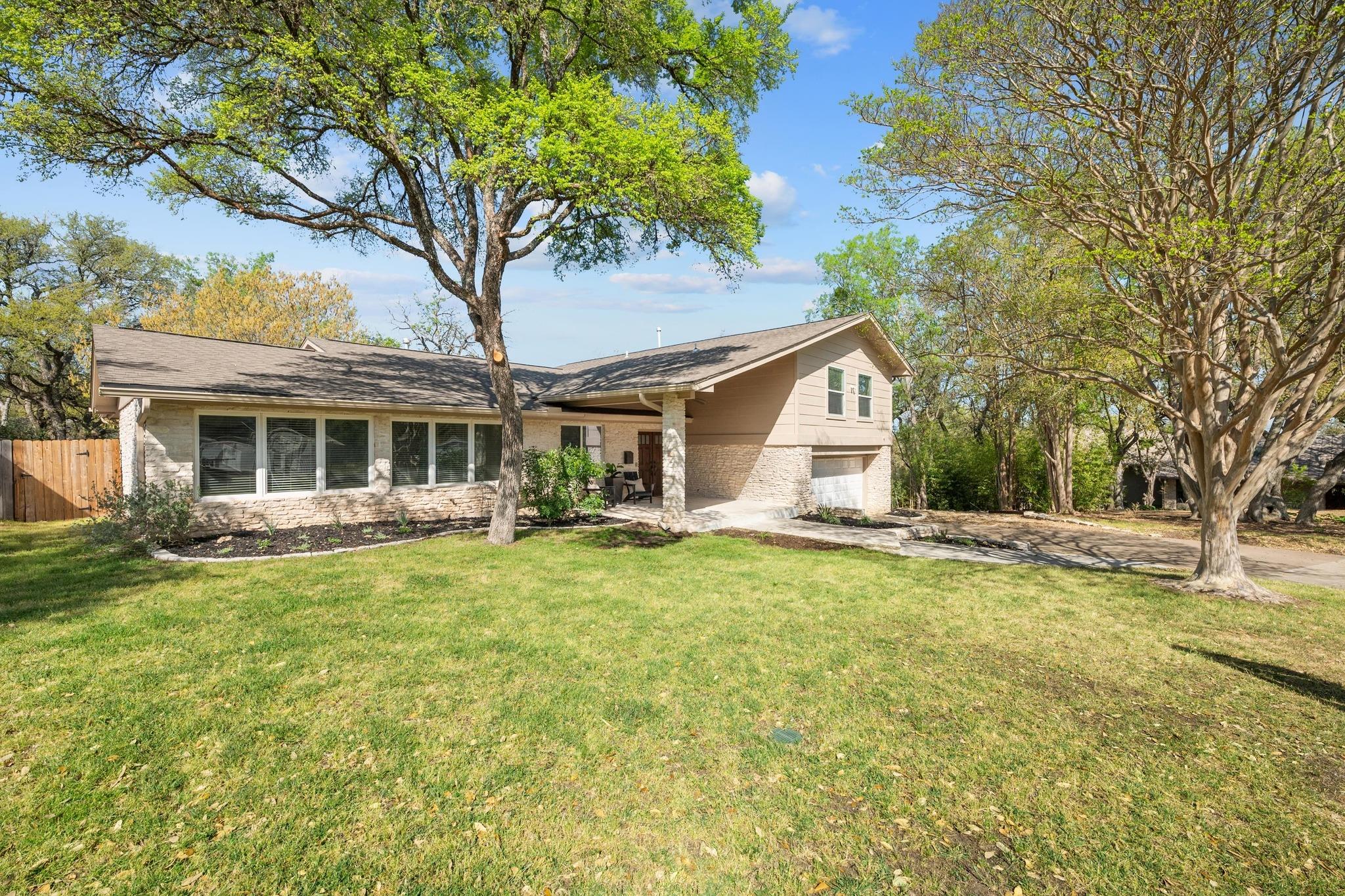 7504 Valley Dale DR