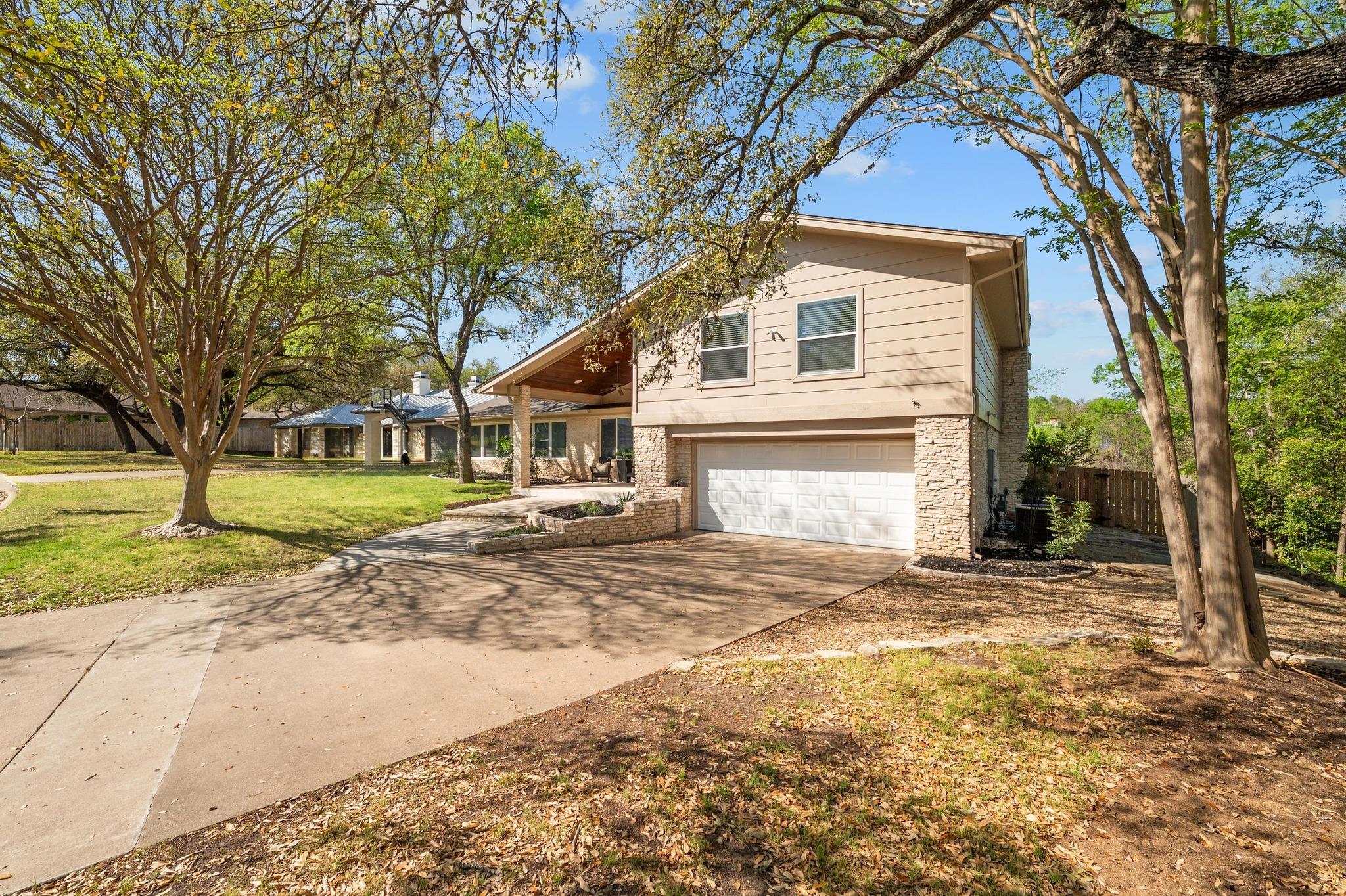 7504 Valley Dale DR