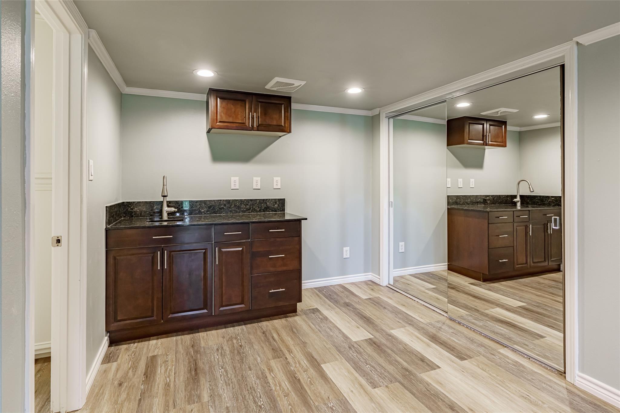 8810 Mountain Path CIR