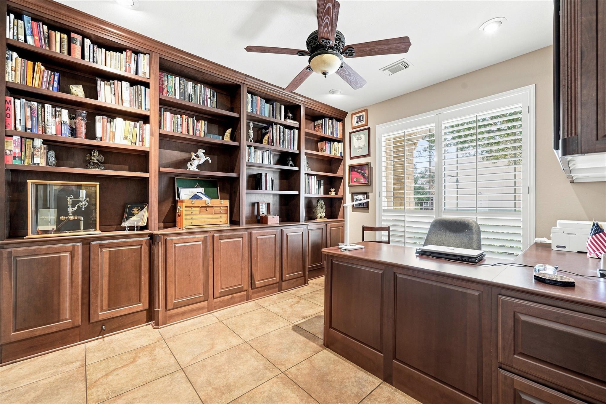 402 Ridgetop BND