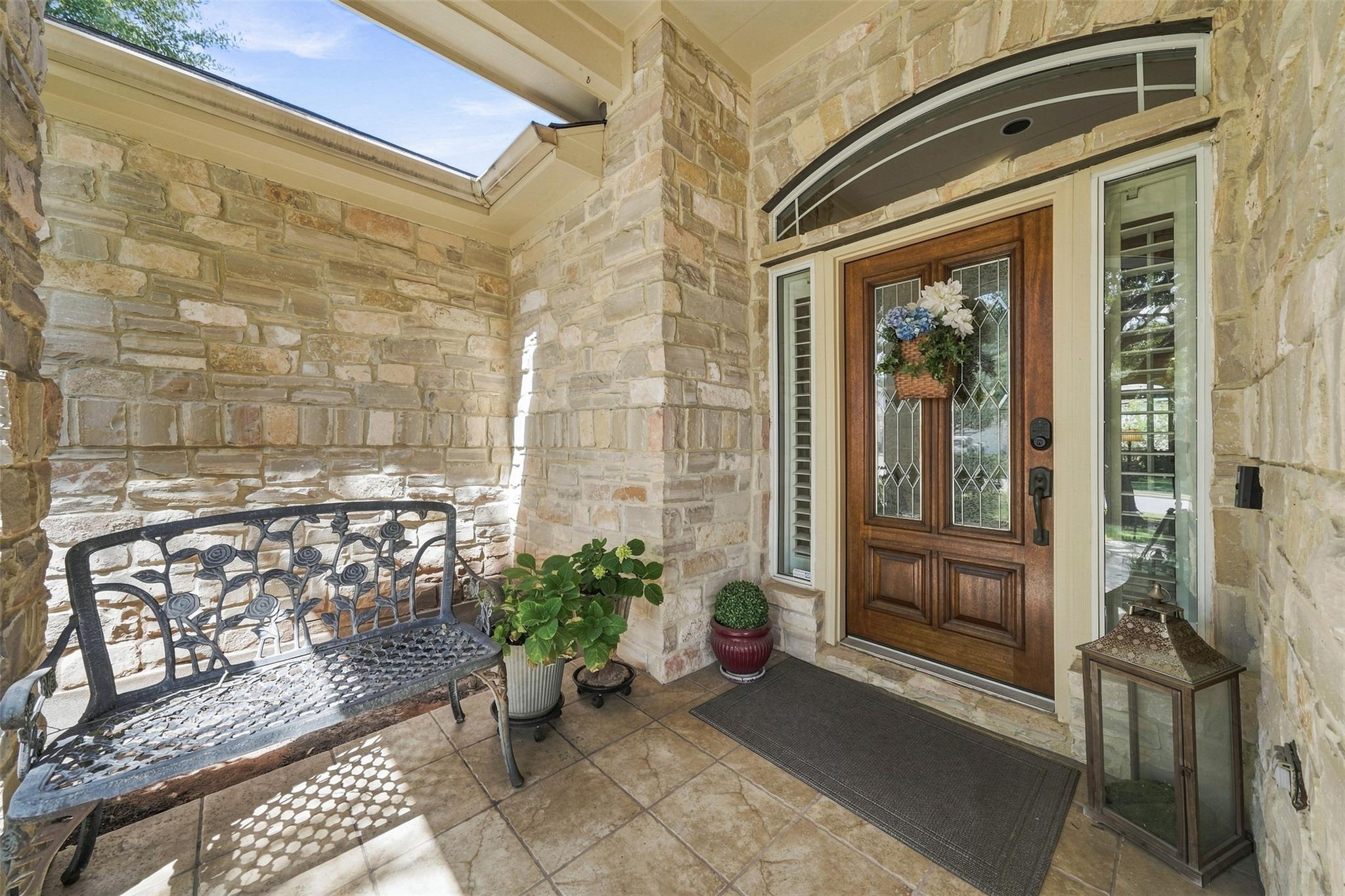 402 Ridgetop BND