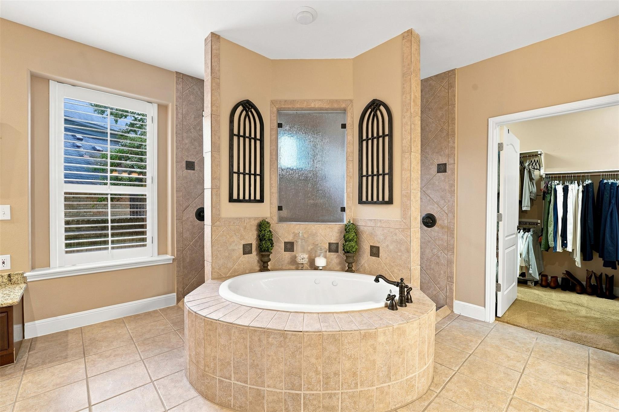 402 Ridgetop BND