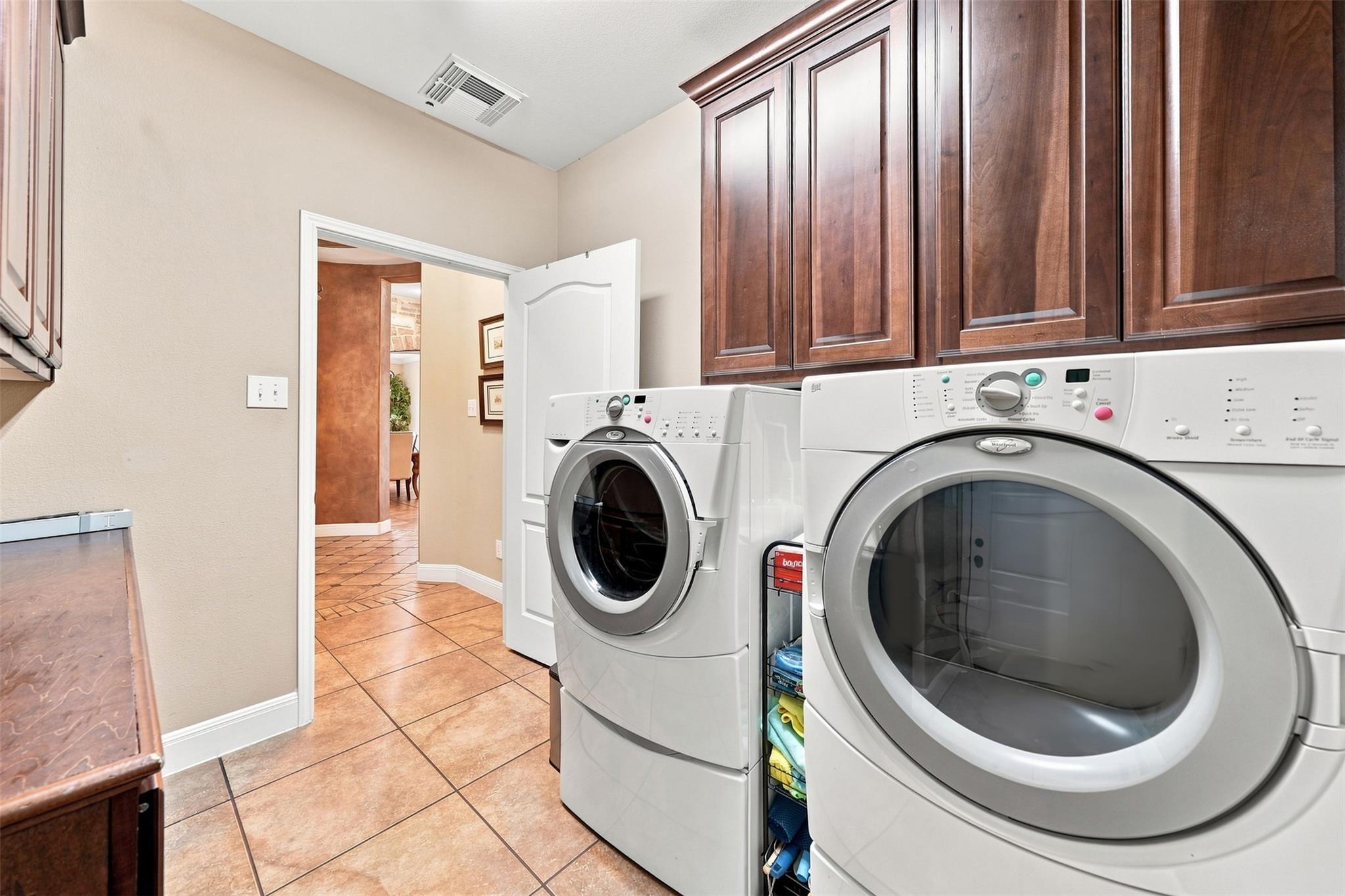 402 Ridgetop BND