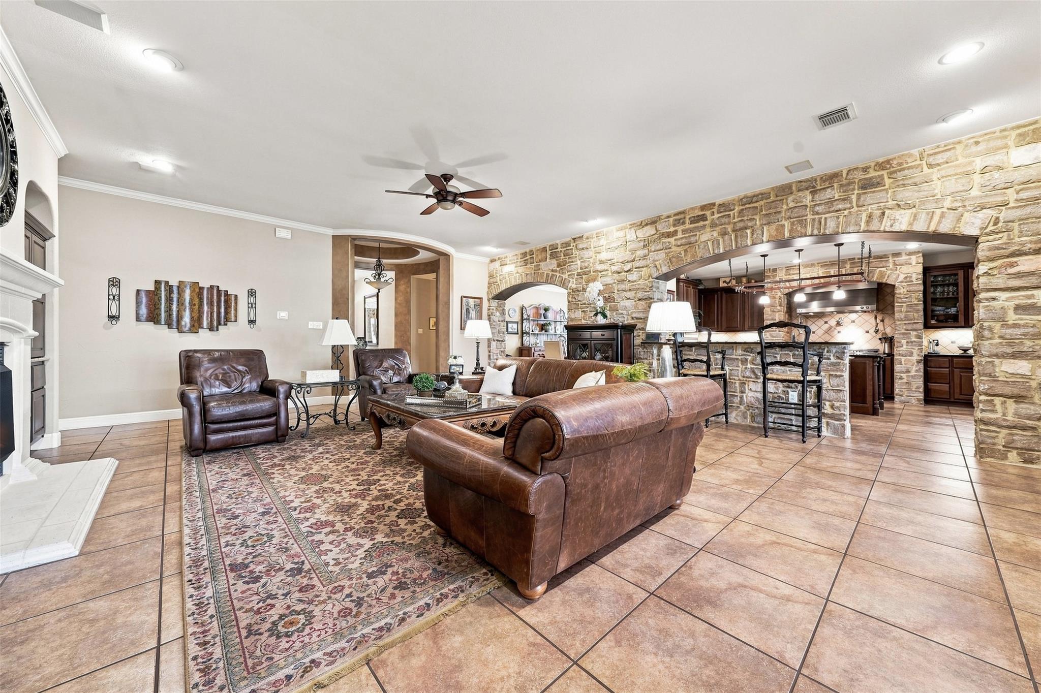 402 Ridgetop BND