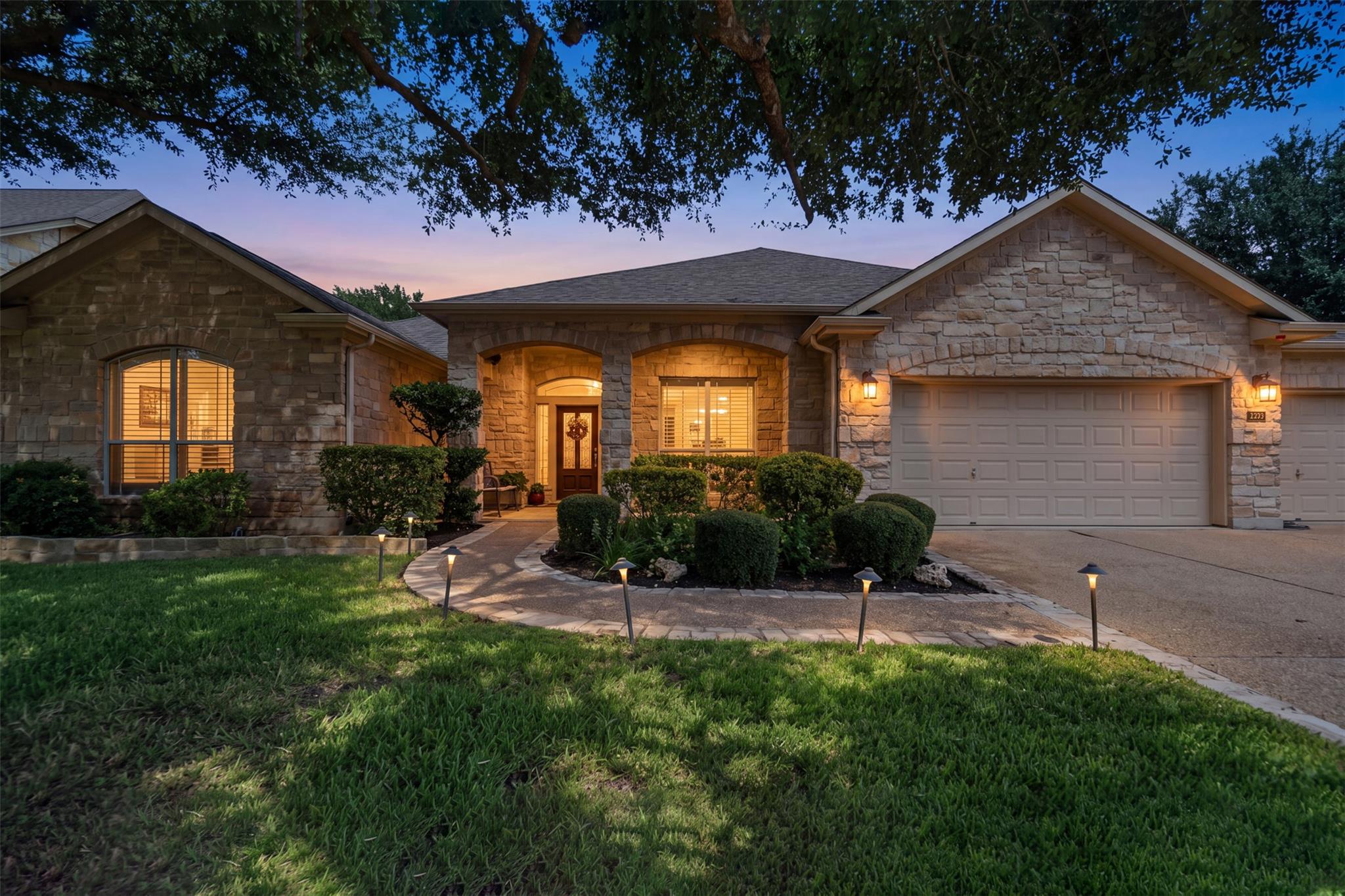 402 Ridgetop BND