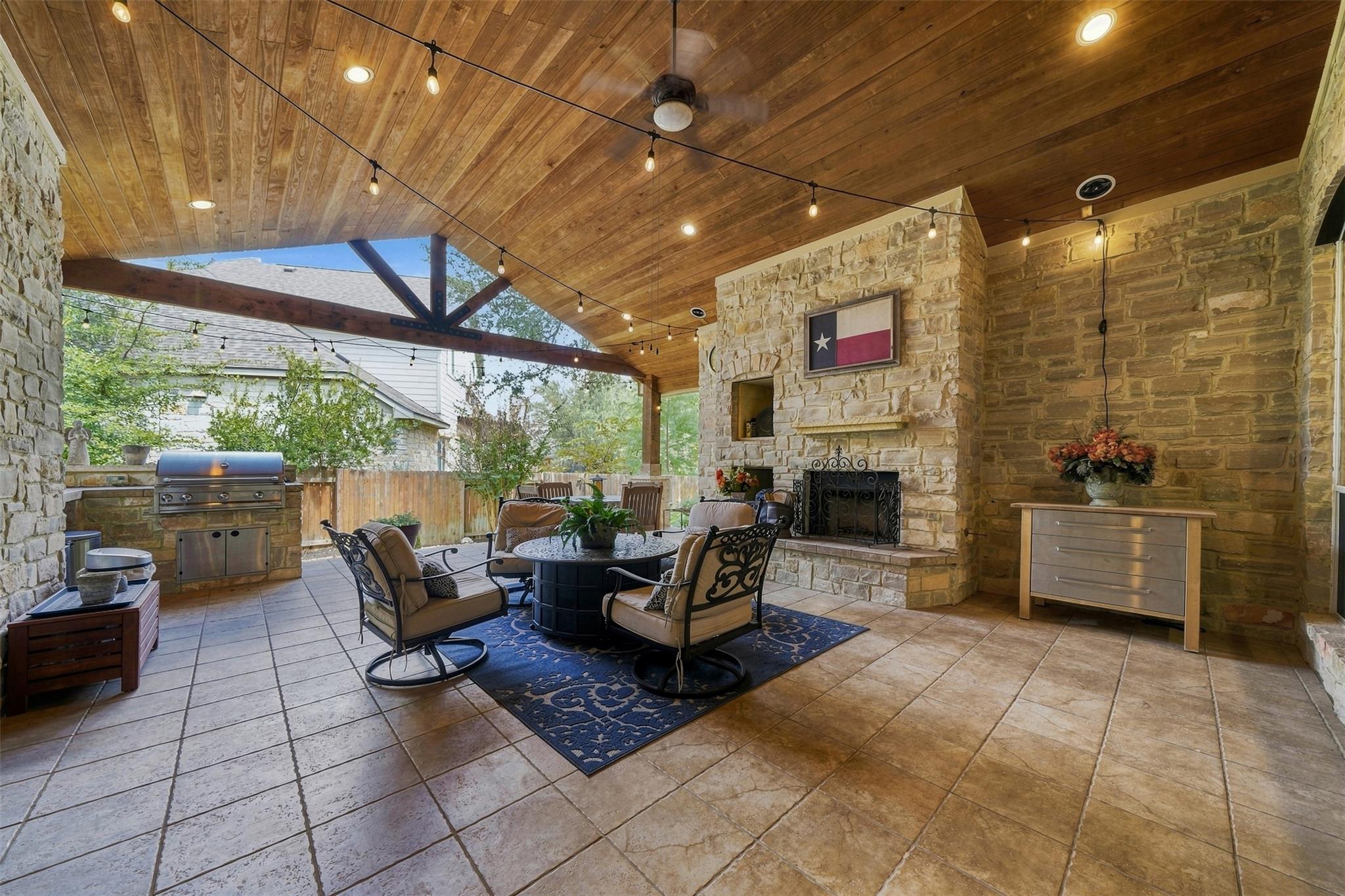 402 Ridgetop BND