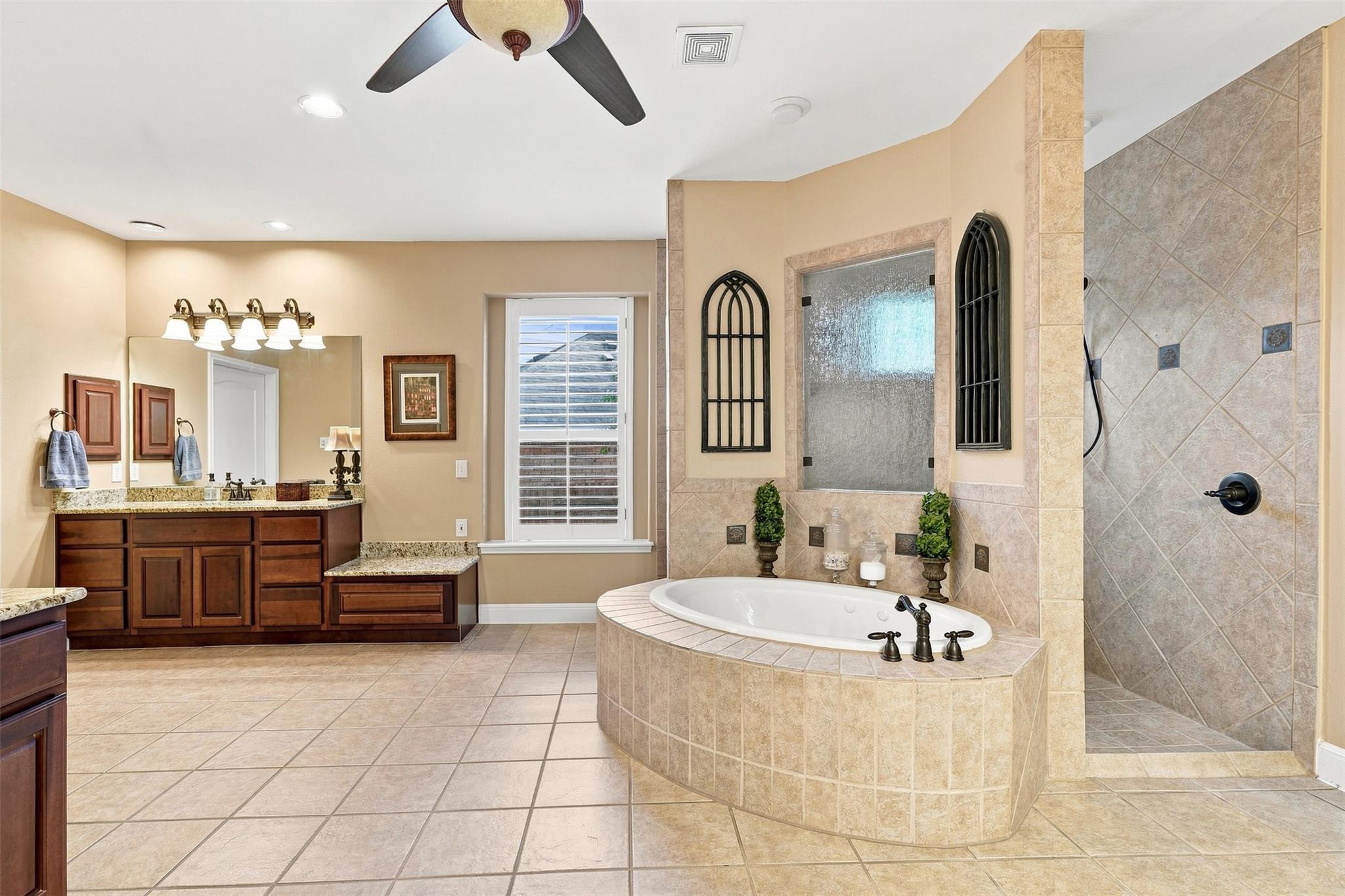 402 Ridgetop BND