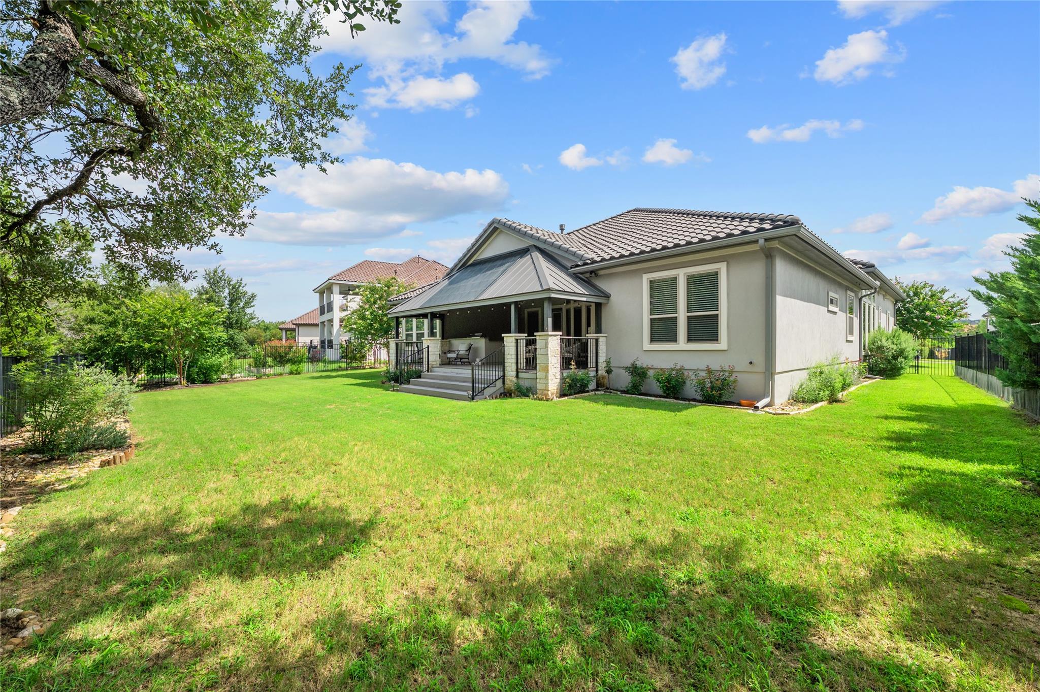 916 Morning Moon CIR
