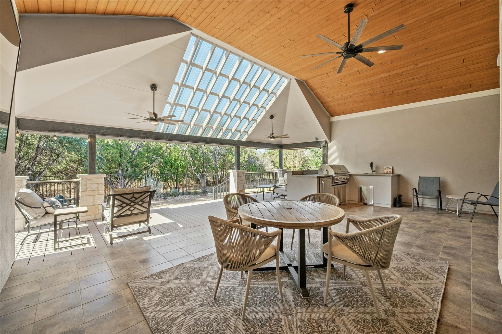916 Morning Moon CIR