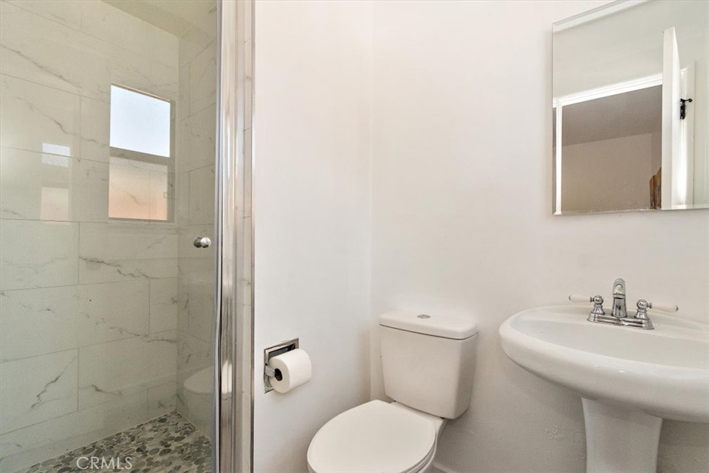 12250 Sunnybrook Lane