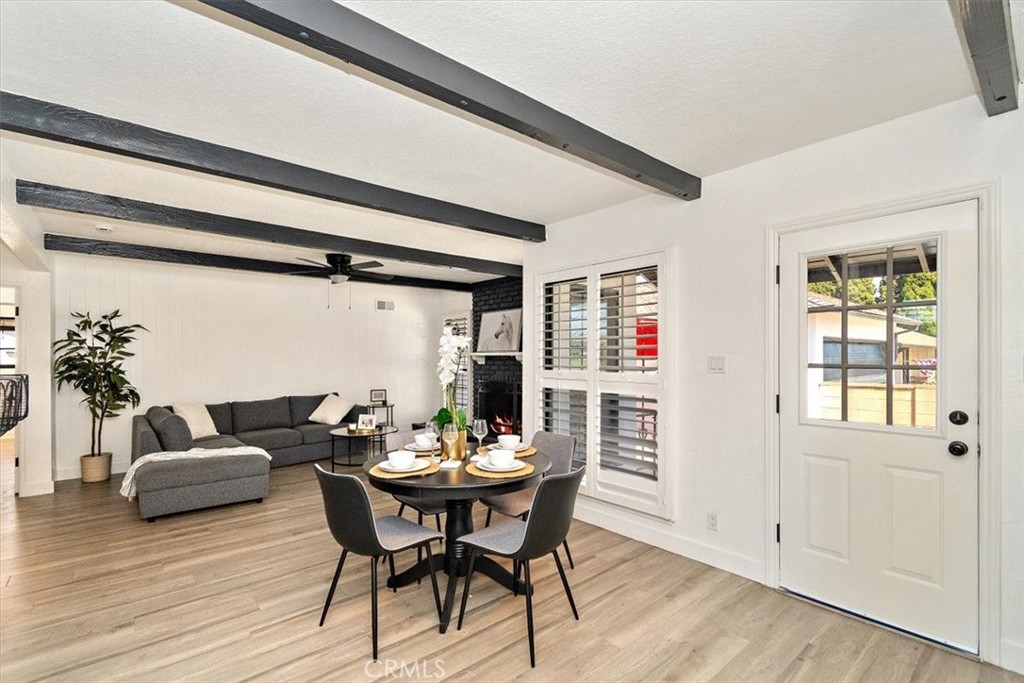 12250 Sunnybrook Lane