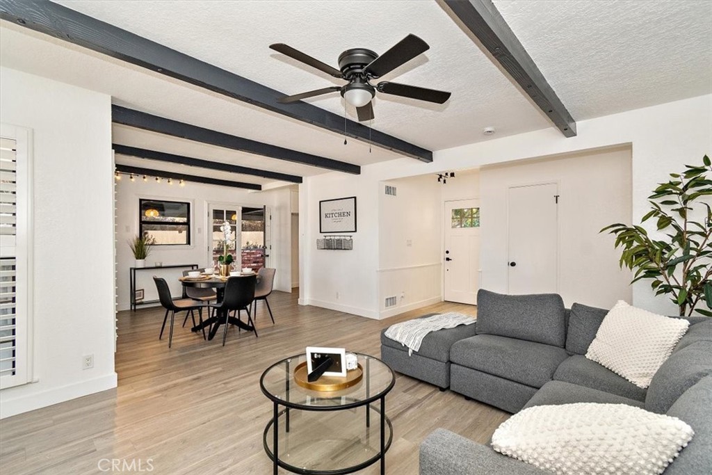 12250 Sunnybrook Lane