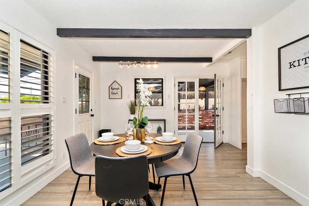 12250 Sunnybrook Lane