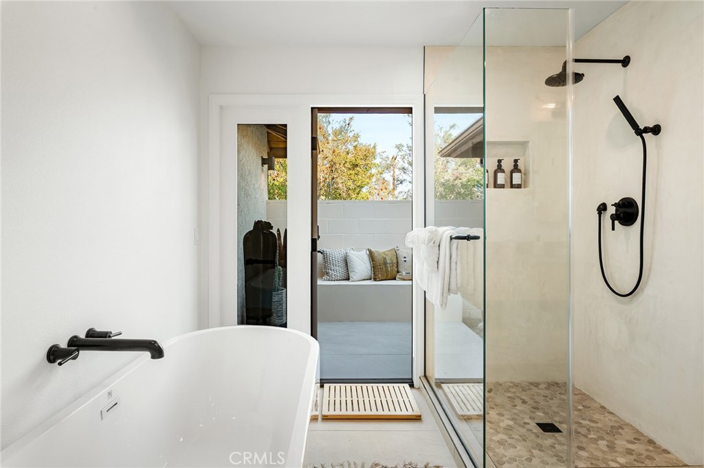 53655 Annie Oakley Road