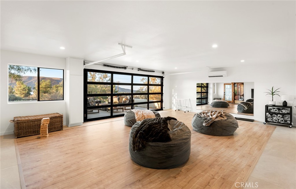 53655 Annie Oakley Road