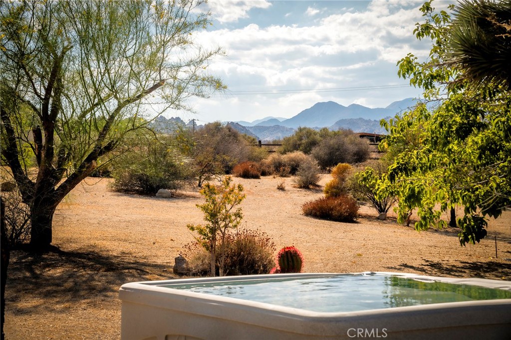 53655 Annie Oakley Road