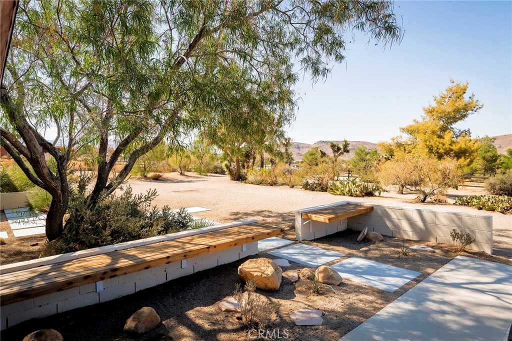 53655 Annie Oakley Road