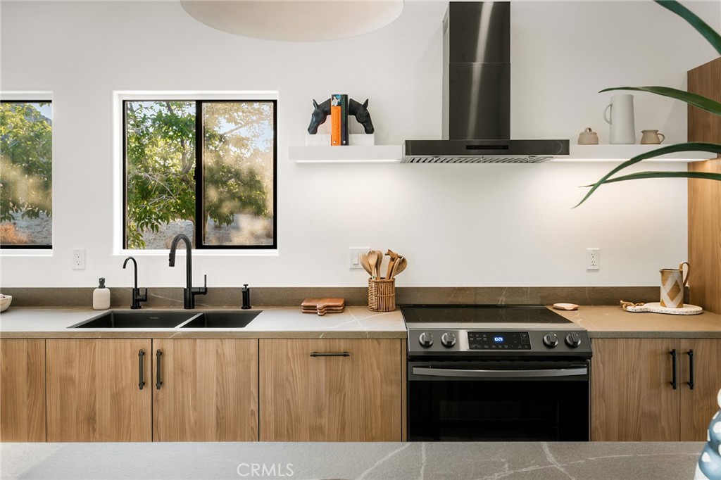 53655 Annie Oakley Road