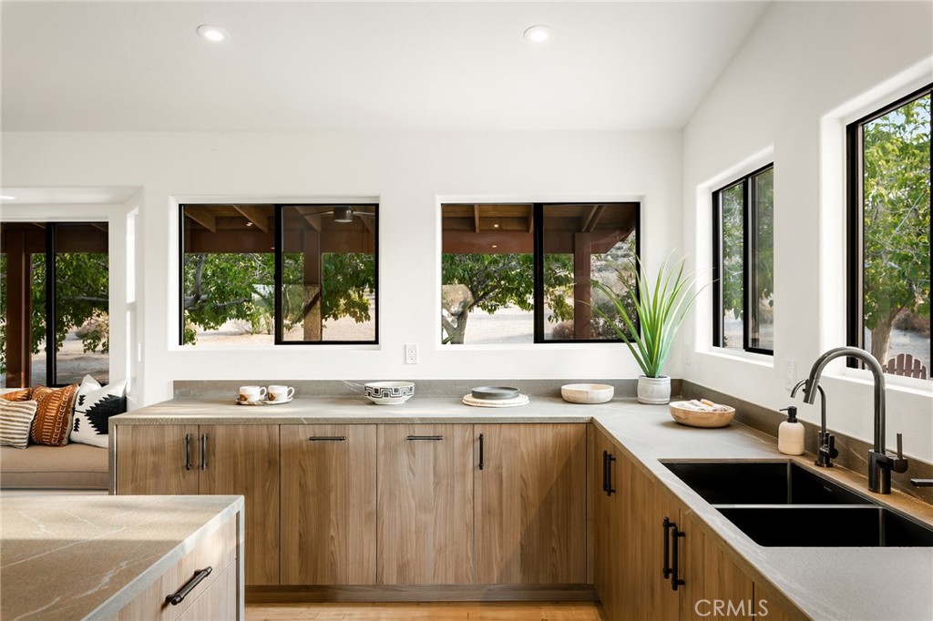 53655 Annie Oakley Road