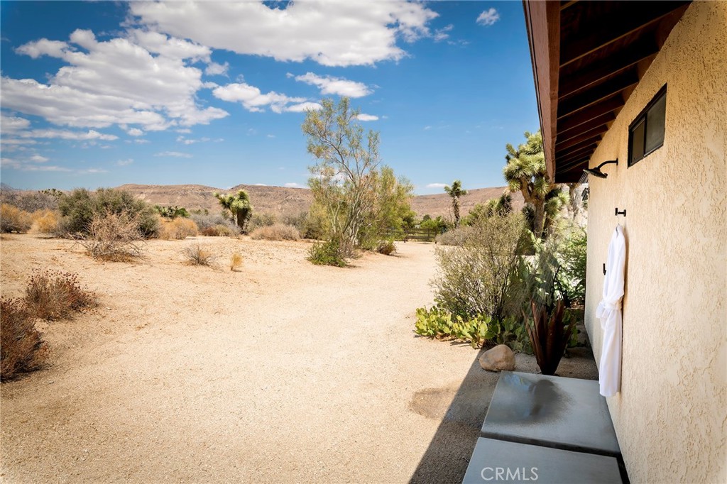 53655 Annie Oakley Road