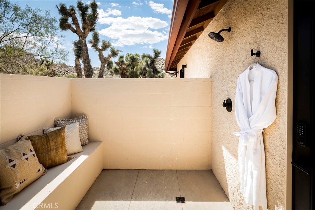 53655 Annie Oakley Road