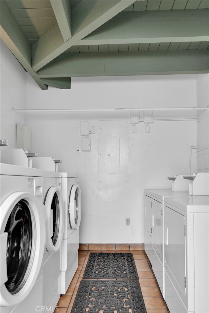 2235 W 25th Street 213