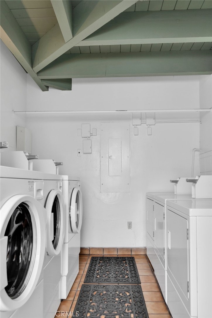 2235 W 25th Street 213