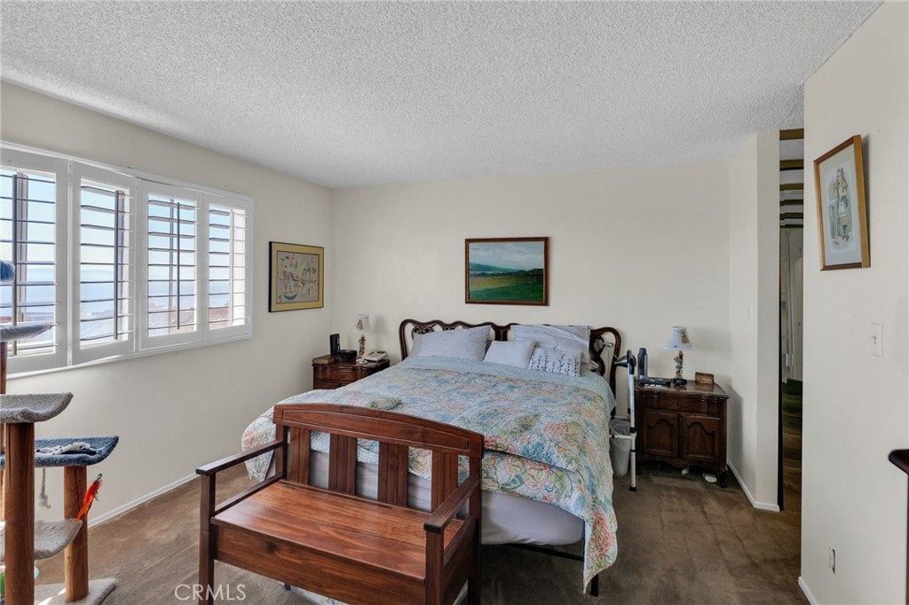 2235 W 25th Street 213