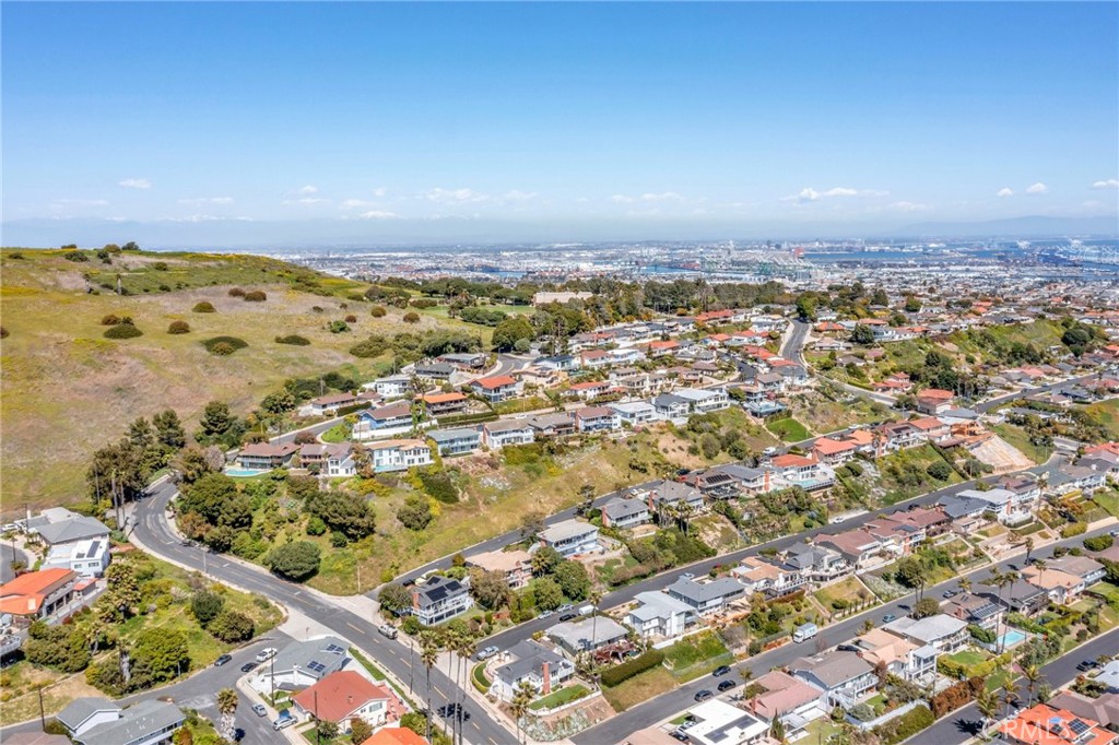 2235 W 25th Street 213