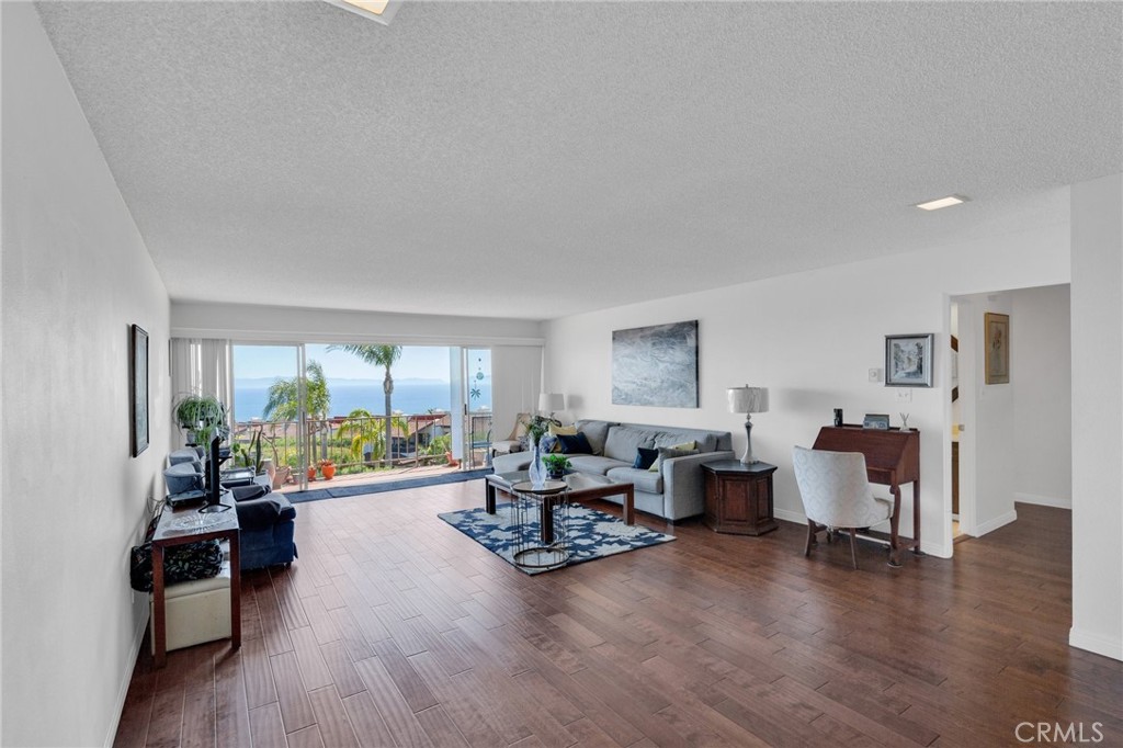 2235 W 25th Street 213