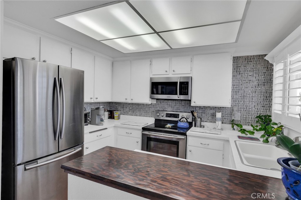 2235 W 25th Street 213