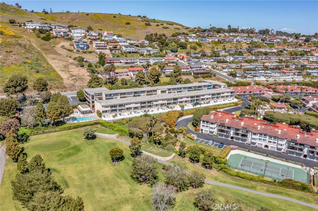 2235 W 25th Street 213