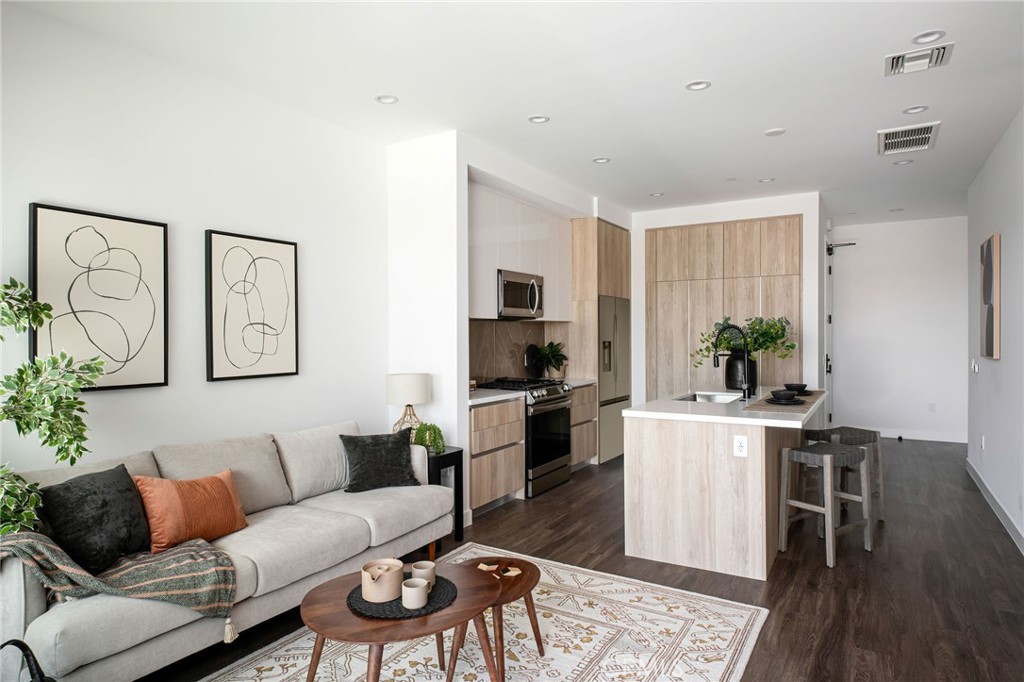 118 Astronaut Ellison S Onizuka Street 504