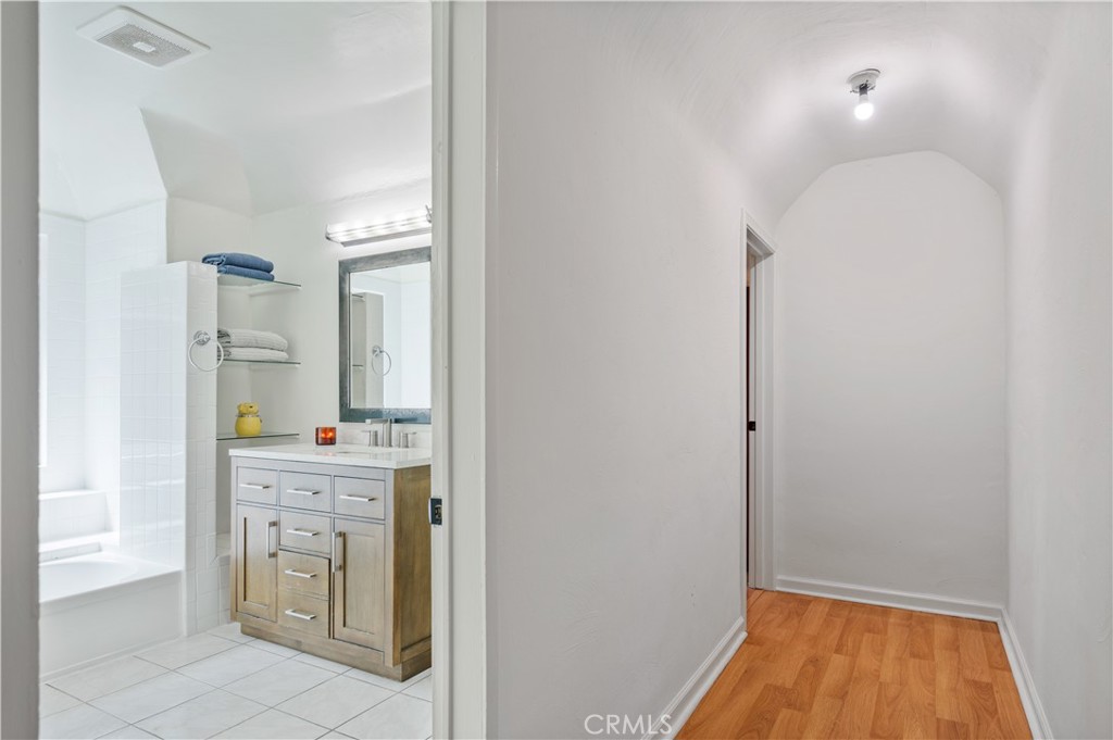 750 W 2nd Street