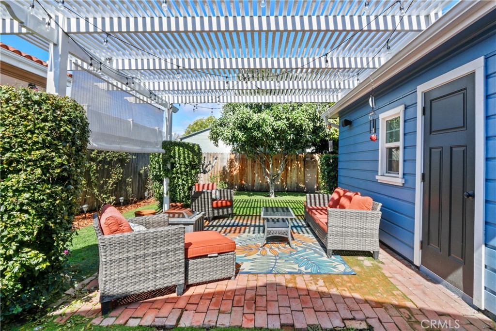 1328 W Ofarrell Street