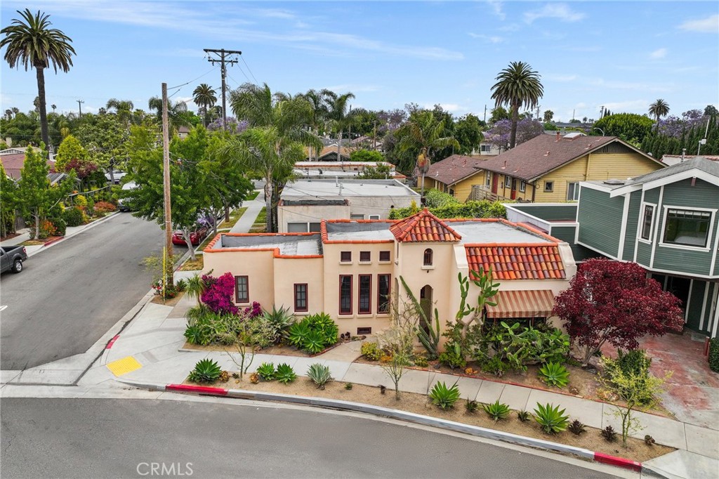 790 Orizaba Avenue