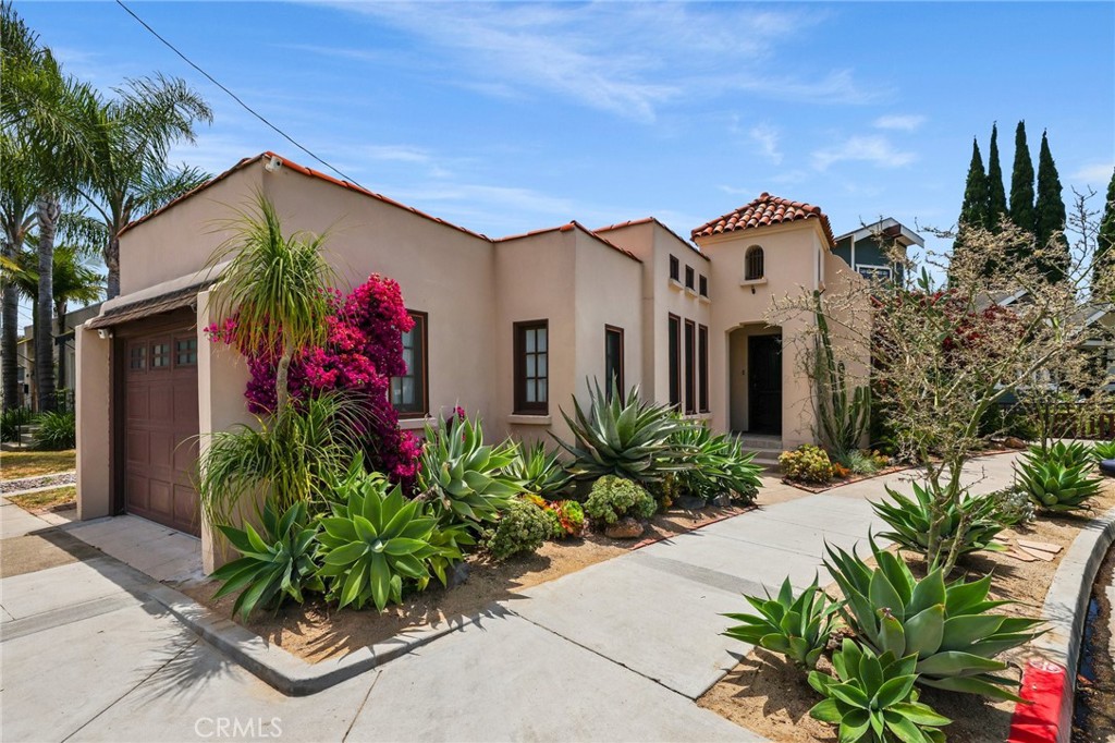 790 Orizaba Avenue