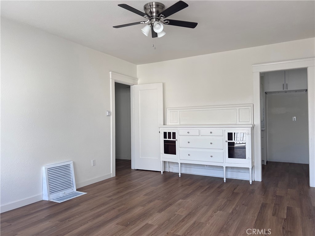 470 W 15th Street
