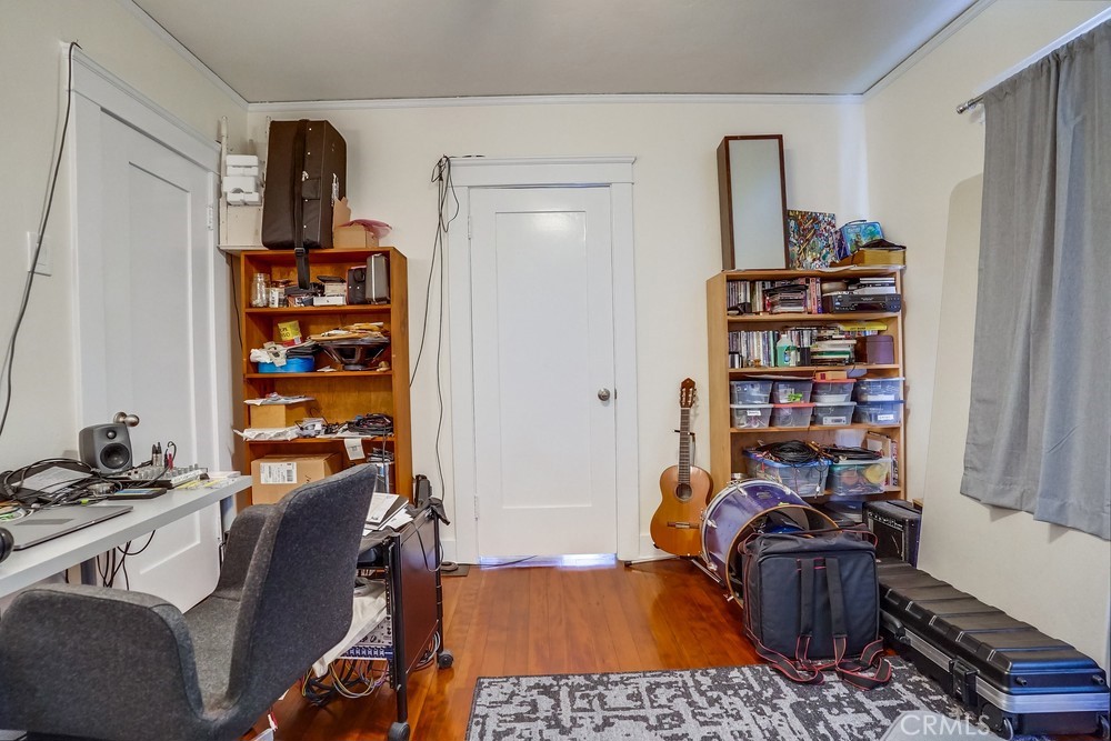 470 W 15th Street