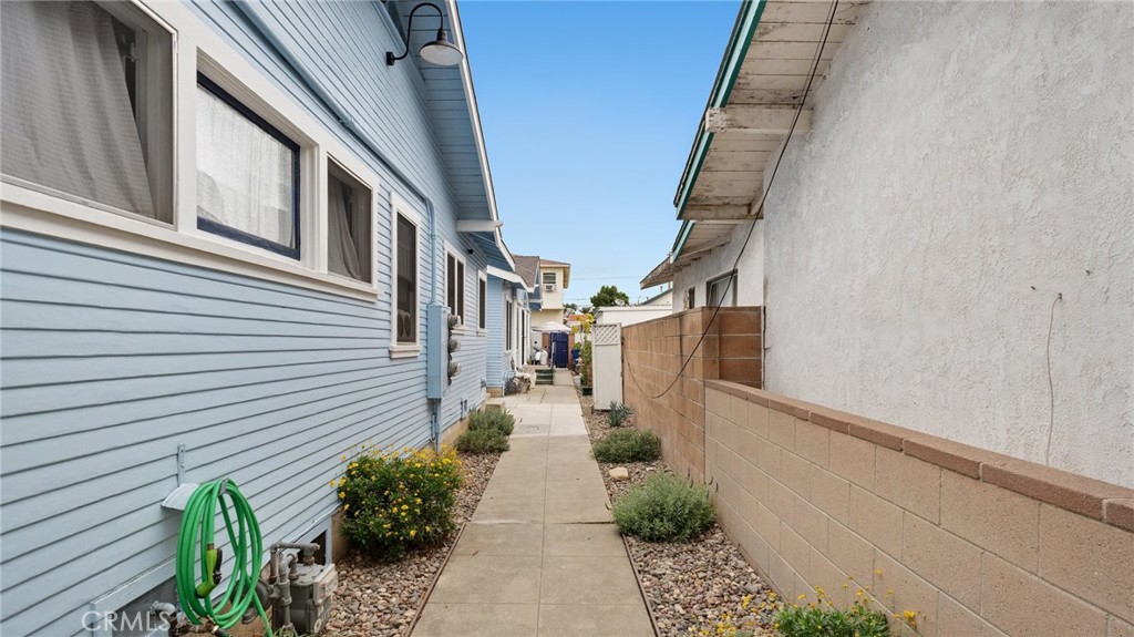 470 W 15th Street