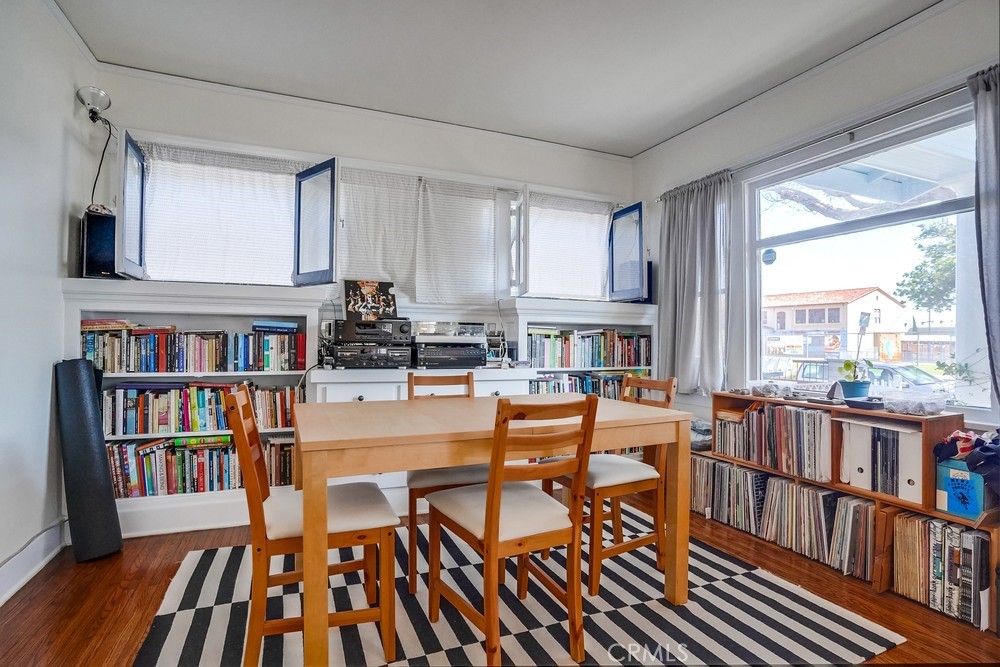 470 W 15th Street
