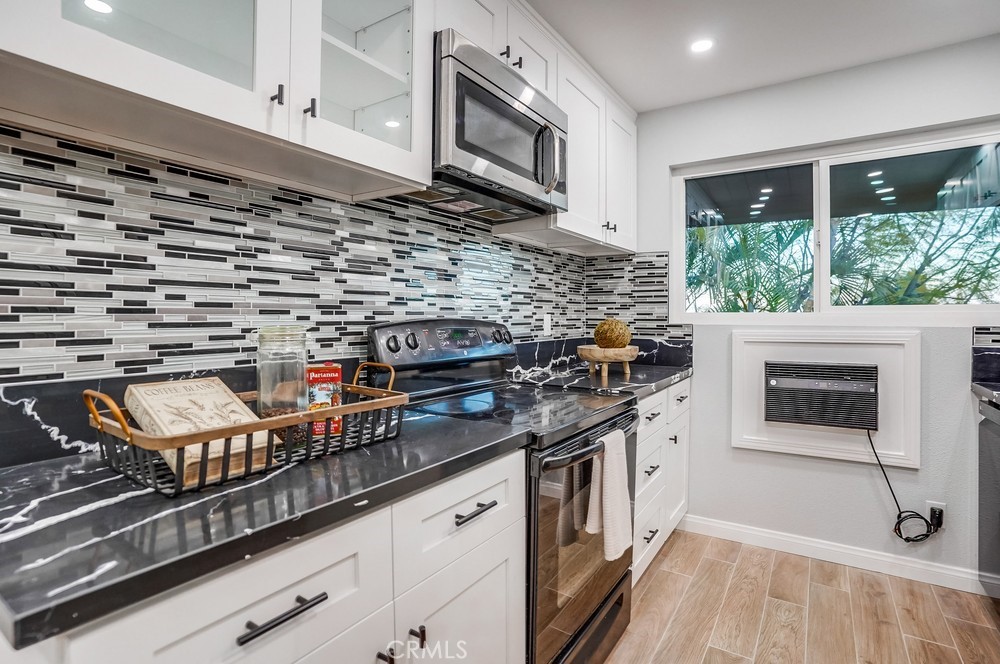 364 S Miraleste Drive 367