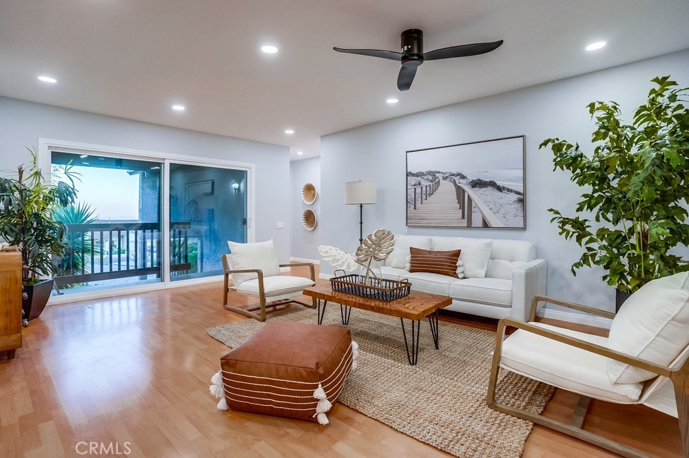 364 S Miraleste Drive 367
