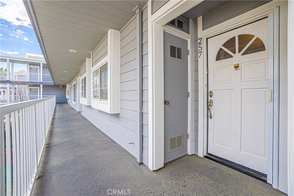 1424 Brett Place 257