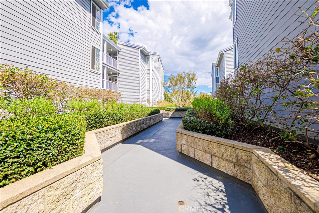 1424 Brett Place 257